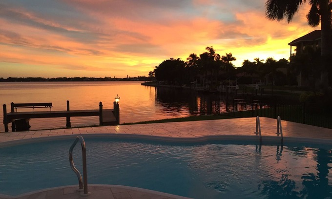 Sarasota Casa | Waterfront Home 3Bedr / 2Bath Open Weeks!