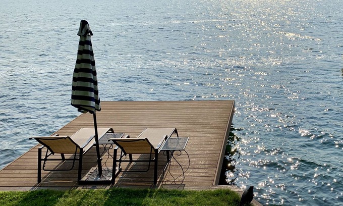 Town of Jerusalem Casa | Private Waterfront Lake House on Keuka Lake! Kayak/paddle board/trampoline!