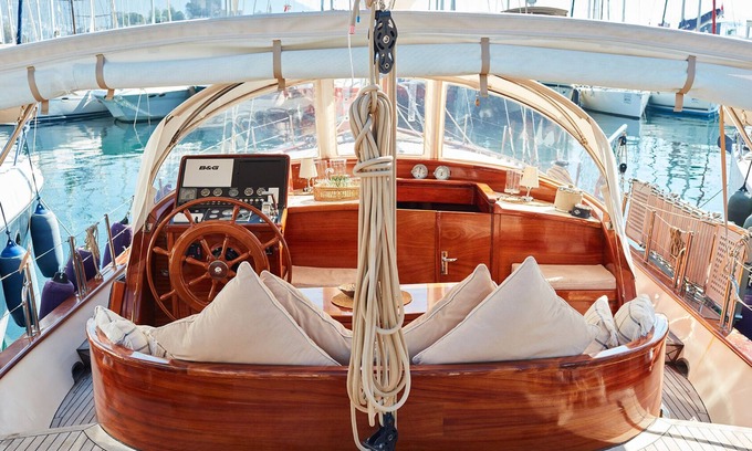 Bodrum City Center Alquiler De Eote | PRIVATE YACHT AT BODRUM MILTA MARINA