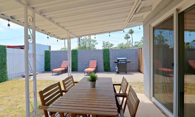 Security Acres Apartamento | Private Yard &W/D, Perfect 1 Bedrm! 30 Day Minimum