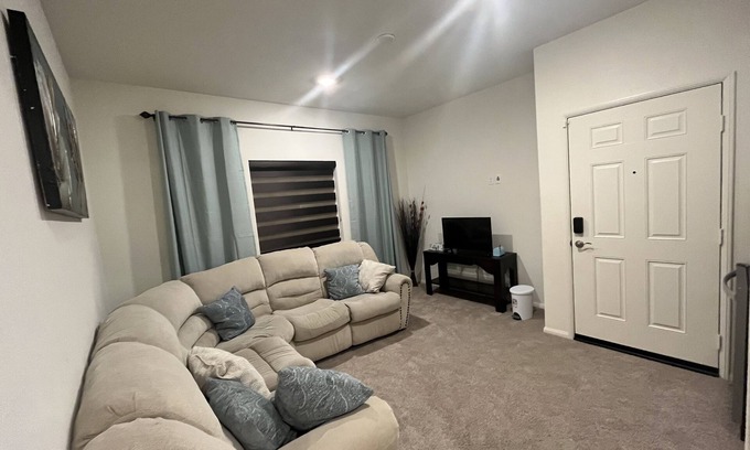 Lancaster Casa | Private1 Bed 1 Bath Furnished Suite, newer construction