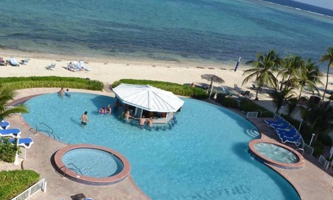Colliers Bay Condominio | Condominio de lujo de propiedad privada, capacidad para 4 personas, en The Morritts Resort Grand Cayman