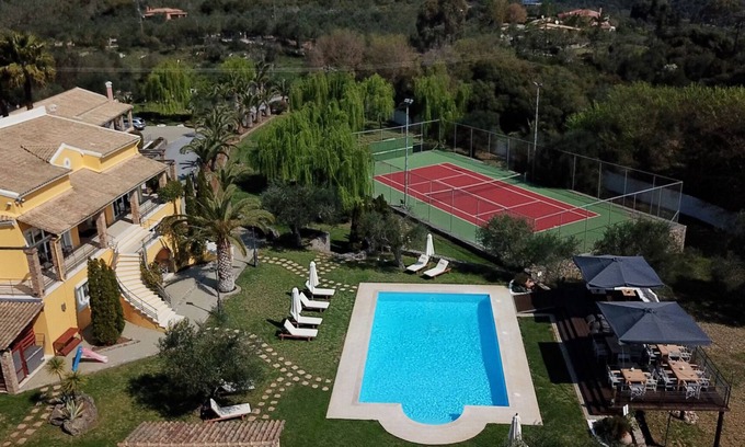 Vassilatika Villa | Privilege Villas Luxury Villa Privilege Exclusiva piscina climatizada interior y exterior