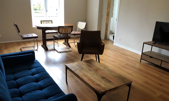 Longeville-les-Metz Apartamento | Proche du Centre Ville, Appartement de 100m2, Deux Chambres, Parking Privatif