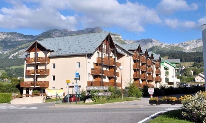 Villard-de-Lans Apartamento | Studio Rustique Parfait pour les Skieurs | Local à Skis + Près du Navette + Accès Piscine Extérieure