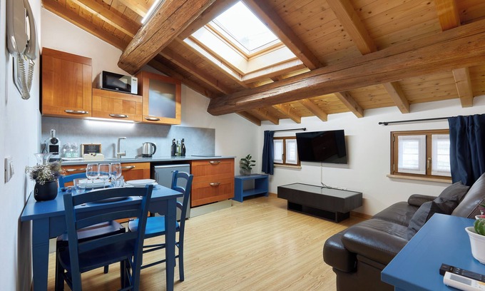 Sud-Est Apartamento | PROFESSOR'S NEST 11 - VERONA APARTMENTS