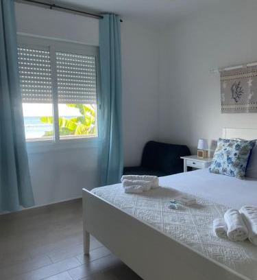 Sarroch Cama Y Desayuno | Profumo di mare B&B