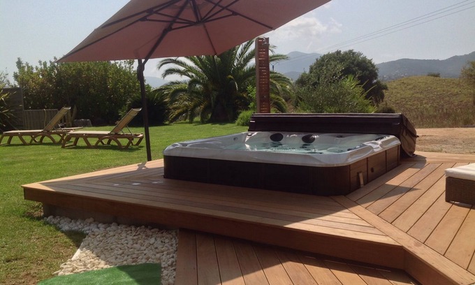 Afa Villa | VILLA PROMOCIONAL CERCA DE AJACCIO CON SPA, CERCA DE PLAYAS 5 MIN, 14 PERSONAS / 2 BAÑOS
