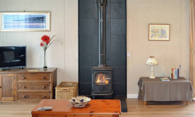 Dornoch Cabaña | Proncy Farm Chalet is located on a working farm three miles from Dornoch.
