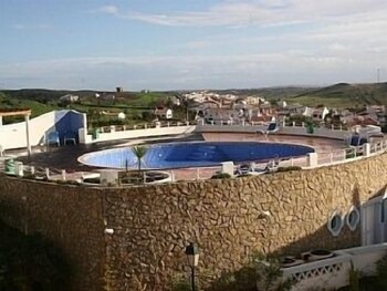 Budens Villa | Property With Views Over Golf Resort