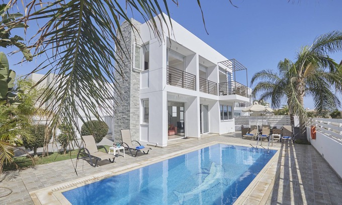 Kapparis Cabaña | Protaras Villa PE17 - una villa que tiene capacidad para 6 personas en 3 dormitorios