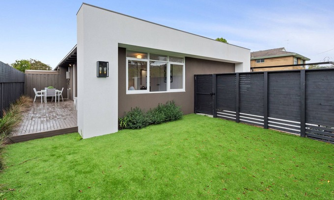 Dromana Villa | Proton Beach Villa 1 - DISCOUNTED NEW LISTING