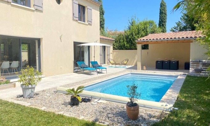 Mas-Blanc-des-Alpilles Casa | 🏡 Provencal getaway: pool & comfort in the Alpilles regional park 🌞