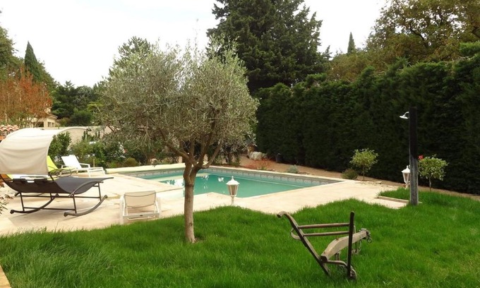 Vedene Apartamento | Provencal House With Pool