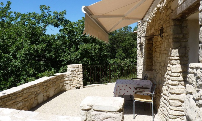 Le Beaucet Cabaña | casa provenzal en piedra para 2 personas. perro bienvenida. Piscina. WLAN ...