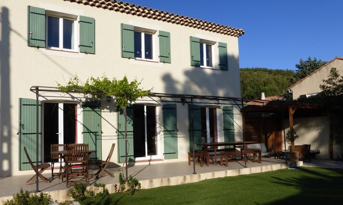 Ensues-la-Redonne Villa | Villa de estilo provenzal de 110 m2, 8 personas, con jacuzzi