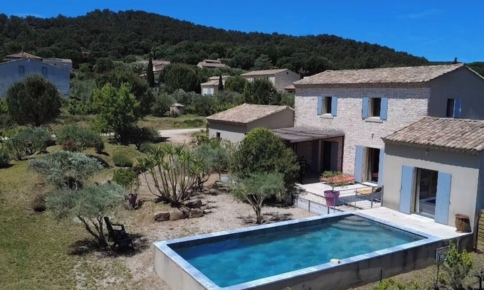 Saint-Nazaire Otro | Provencal villa "Les Oliviers", private pool & enclosed grounds.