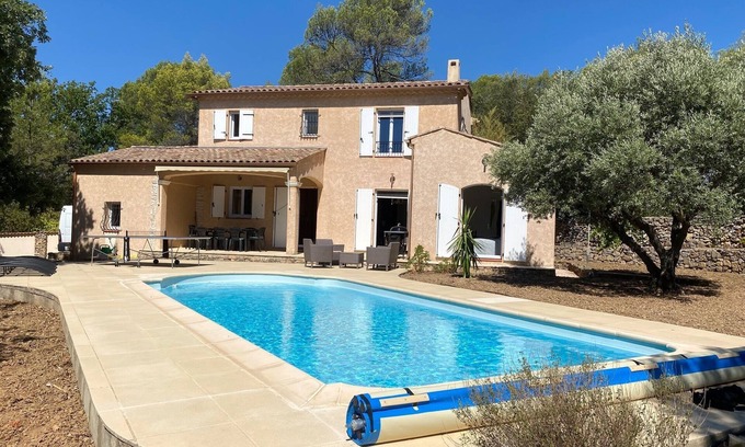 Carces Casa | Provence villa with pool for 8 persons.