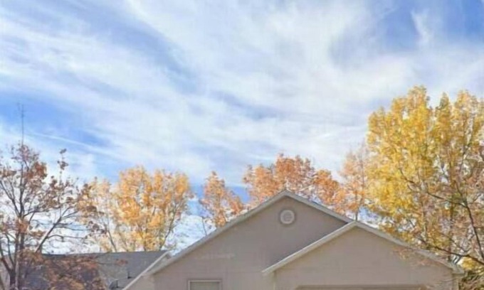 Provo Casa | Provo Home - self-contained 2 bedroom 2 bathroom upper unit