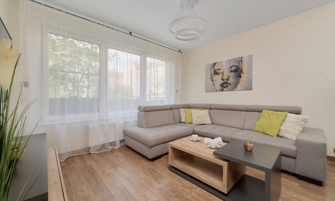 Srodmiescie Apartamento | Prusa 8 | Elegant Apartment | Parking, Terrace