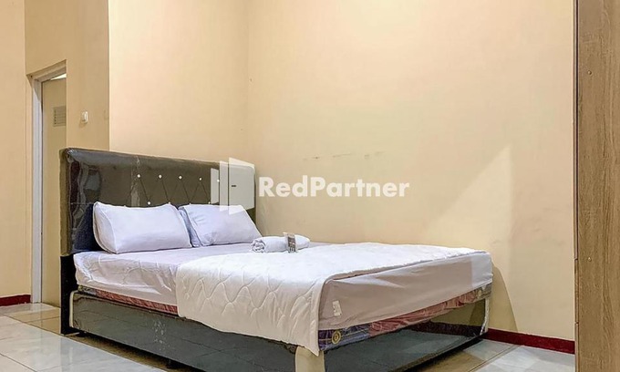 Java Hotel | PSM Syariah Guest House RedPartner
