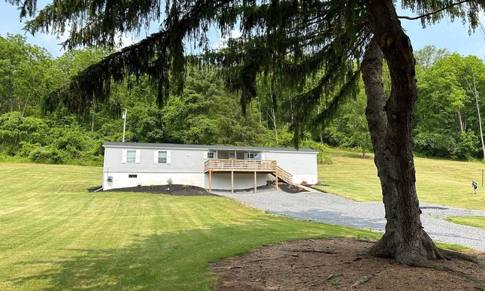 Bellefonte Casa | PSU & Fisherman's Paradise Retreat