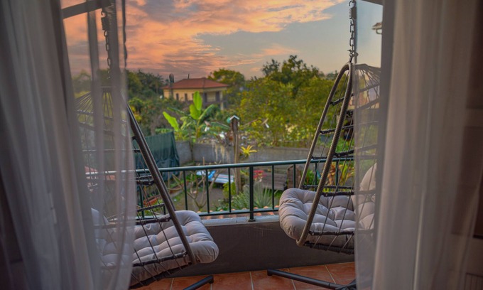 Northern Madeira Apartamento | Paradise town with ocean pool, mountains, waterfalls, surfing, shops and bars.