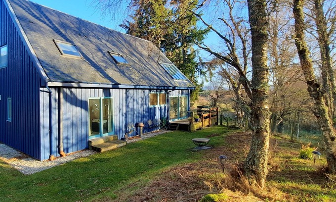 Boat of Garten Cabaña | Ptarmigan Cottage - a cottage that sleeps 6 guests in 3 bedrooms