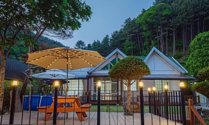 Gapyeong Casa | pu leun cho won ui jib