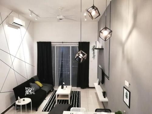 Bandar Puchong Jaya Apartamento | Puchong Skypod Residence, High Floor Balcony Unit, Walking Distance to IOI Mall, 10min Drive to Sunway