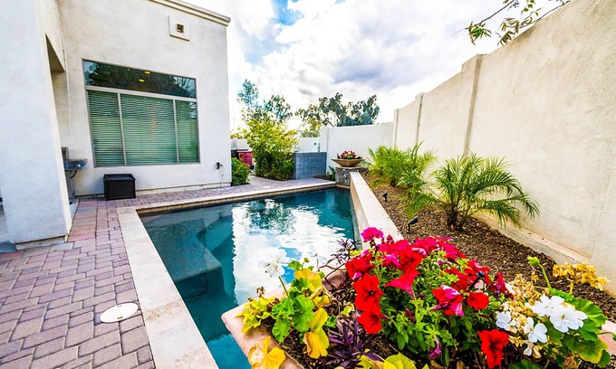 Scottsdale Estates Nine Casa | 60% de descuento | 5 minutos en coche al casco antiguo!| Duerme 14 ❤ por AvantStay