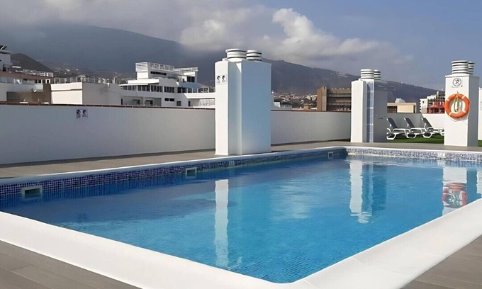 Puerto de la Cruz Apartamento | Puerto Cruz Relaxing Shared Pool