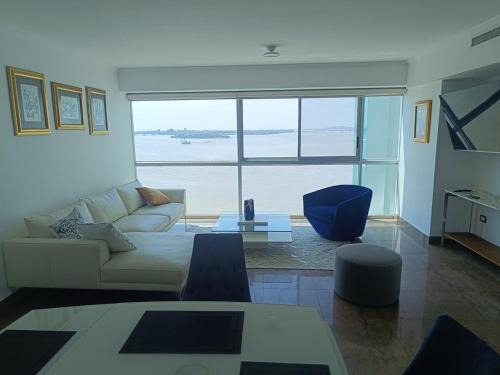 Las Peñas Apartamento | Puerto Santa Ana - Serene River