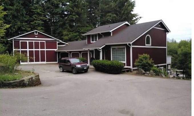 Seabeck Casa | Puget Sound Retreat