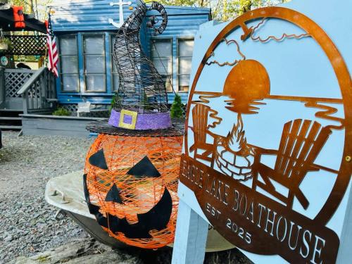 Gouldsboro Casa | pumpkin filled tiny boat house for the fall