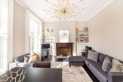 Camden Town with Primrose Hill Apartamento | Punk Hip - Plush 1-Bed in Camden Town