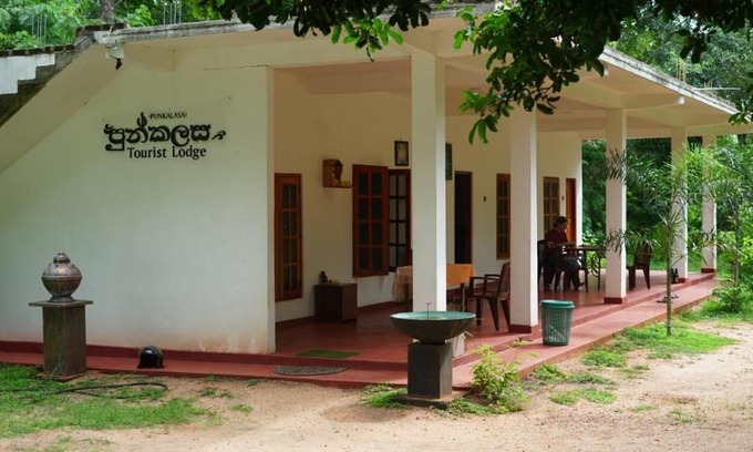 Anuradhapura Casa | Punkalasa tourist lodge