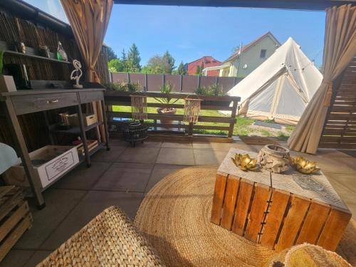 Werder Otro | Punt-A-Pacha Glamping mit eigenem Garten