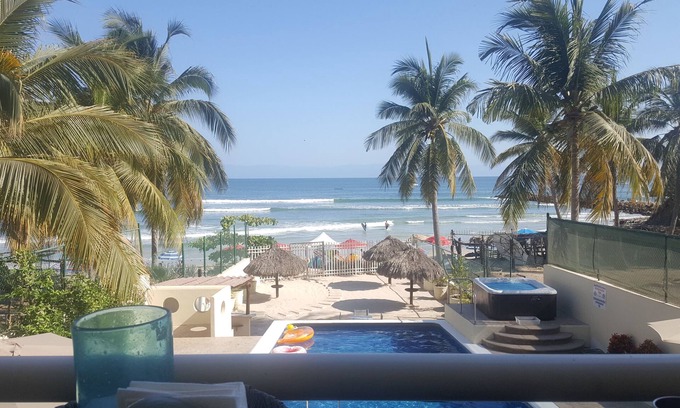 Emiliano Zapata Condominio | Hermoso condominio frente al mar en Punta de Mita con increíbles vistas !!