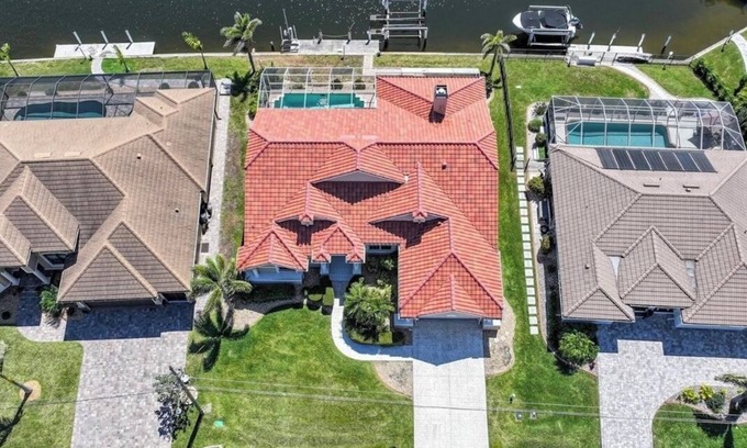 Burnt Store Isles Casa | Waterfront canal access 3-bedroom + office/4th bedroom house in Florida