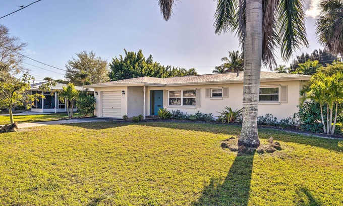 Punta Gorda Casa | Punta Gorda Home with Backyard ~ 1 Mile to Dtwn!