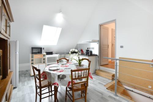 Saint-Regnobert-de-la-Cote-de-Nacre Apartamento | Pura Vida - Appt à 400m de la plage