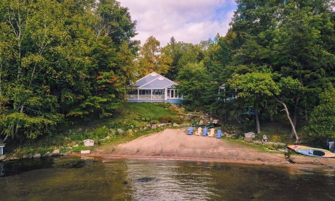 Muskoka Lakes Casa | Pure Serenity On Lake Rosseau