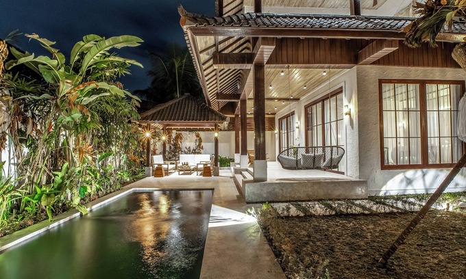 Penestanan Villa | Putri Salju Villa by EVDEkimi Ubud - Longer Stay More Rewards