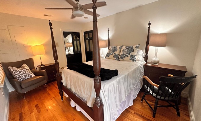 Riverland Terrace Casa | Pvt Room in 3 BR CHS LUX home on golf course with pool & hot tub