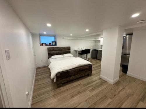 Rosemount Apartamento | Pvt Studio Near Waterloo Airport & Minutes to Downtown