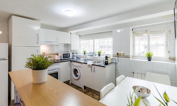 Moscardo Apartamento | PYR Select Plaza Elíptica I