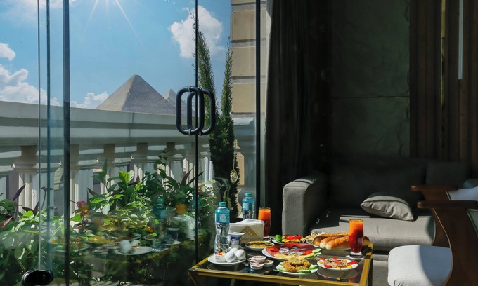Al-Jamaliyah Cama Y Desayuno | Pyramids Moon Hotel