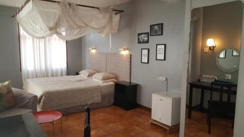 Oyster Bay Cama Y Desayuno | Q-Bar & Guesthouse