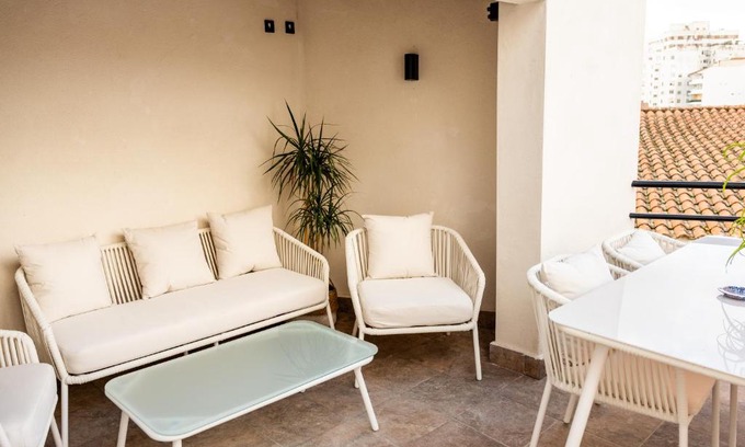 Distrito Centro-Casco-Antiguo Apartamento | Qazris Suites